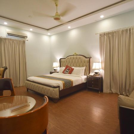 Swisstel Cottage Karachi Exterior photo